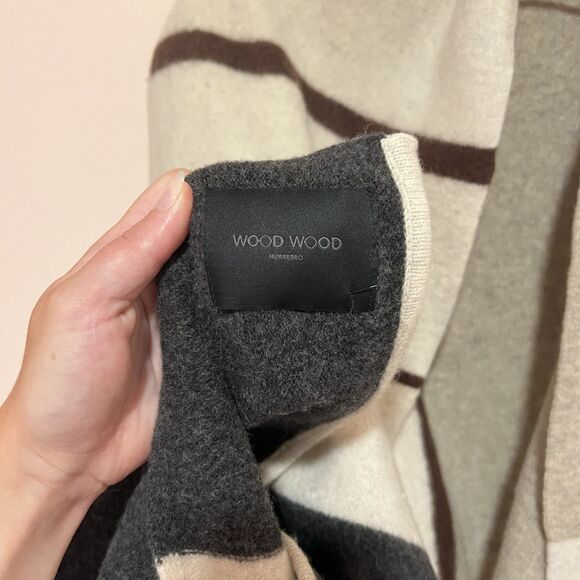 NWOT Wood Wood 100% Lambswool Shall Cape Women's One Size - Picture 2 of 6